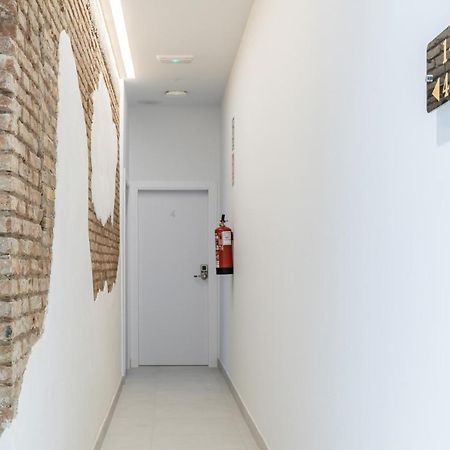 Comfortable Room Close To City Centre Валенсия Екстериор снимка